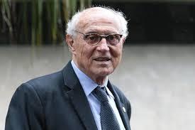 Eduardo Suplicy passa por cirurgia para colocar marcapasso e está estável, diz boletim médico