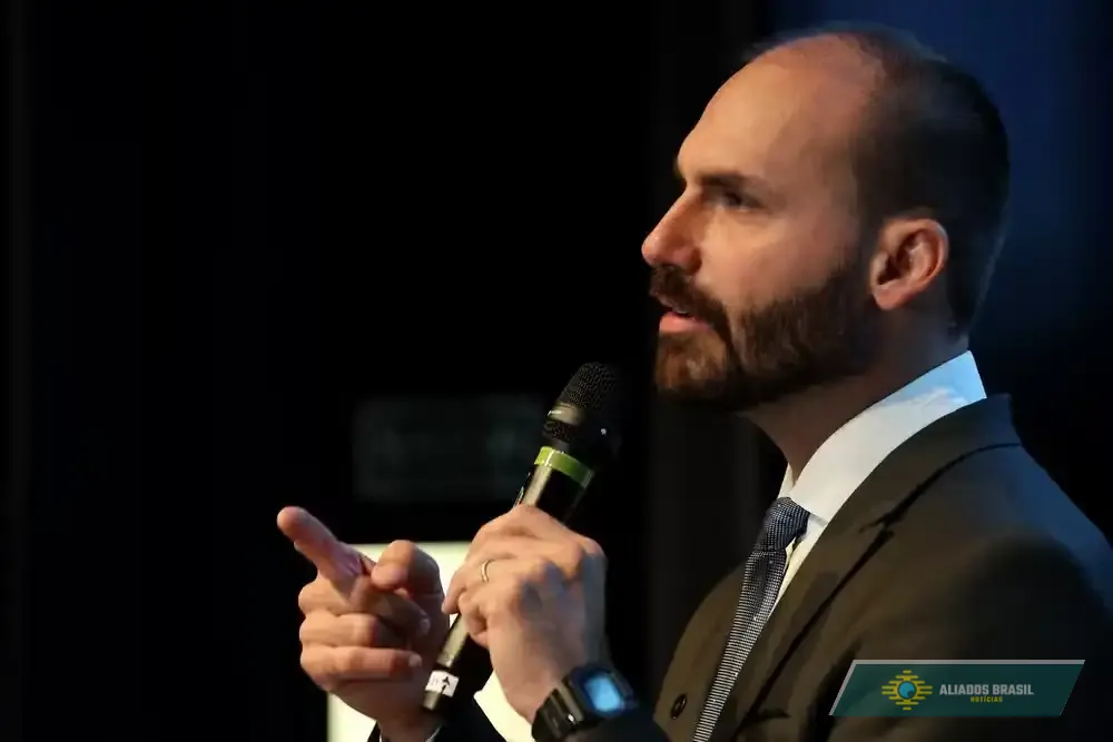Eduardo: 'Todos os que sustentam regimes vão responder'; assista