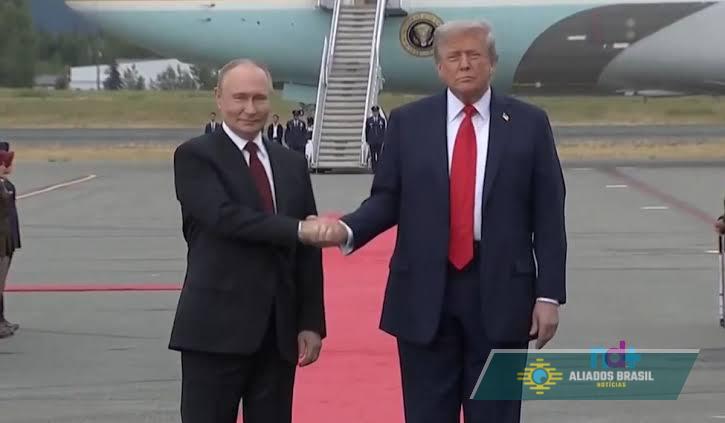 EUA e Rússia juntos: por que Olavo tinha razão