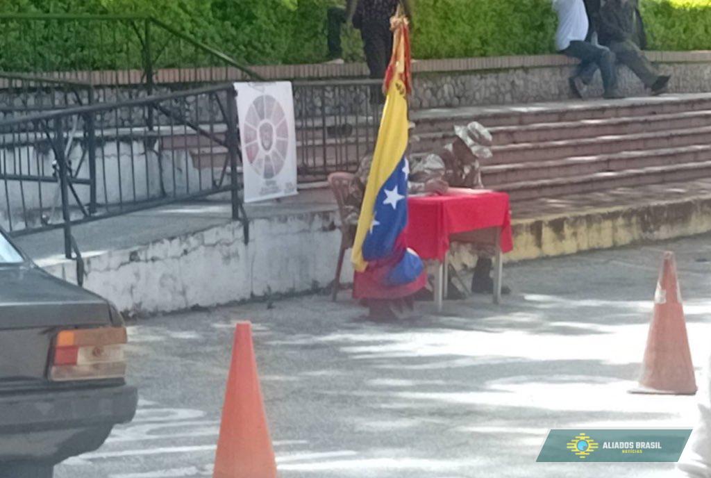 Fracassa convocação de Maduro para alistamento de milicianos na Venezuela