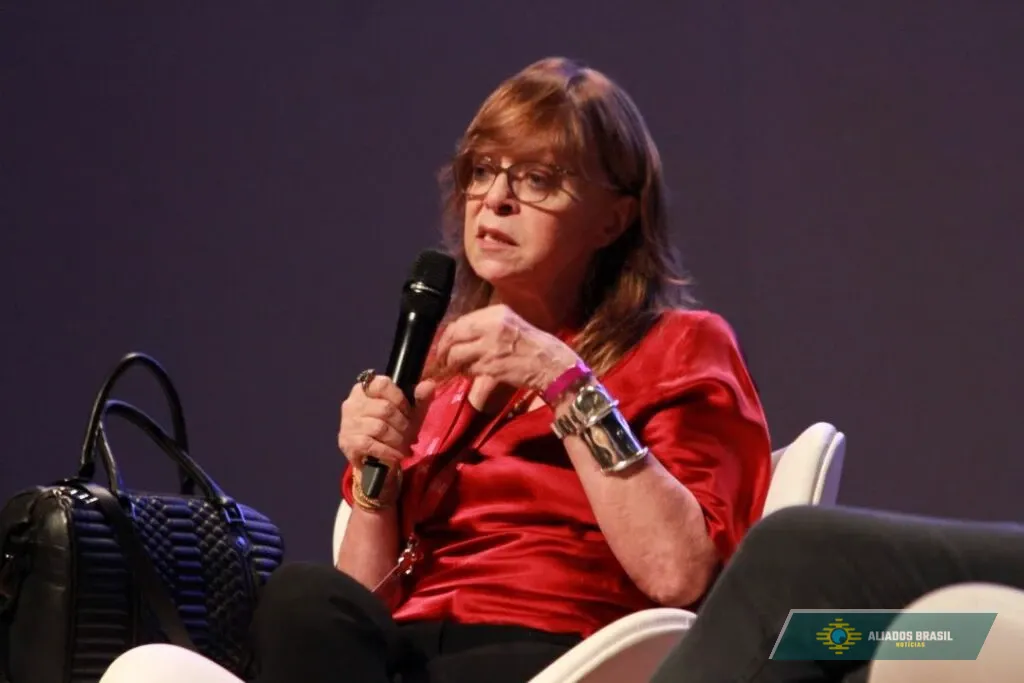 Glória Perez critica cultura woke: ‘Censura muito pior que a militar’