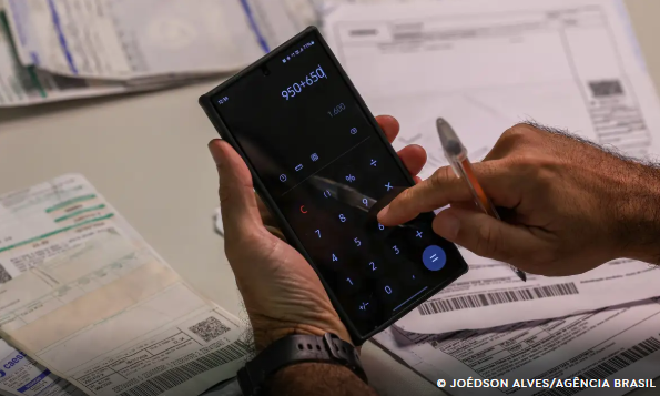 Inadimplência no Brasil atinge o maior nível em quase oito anos, diz Banco Central