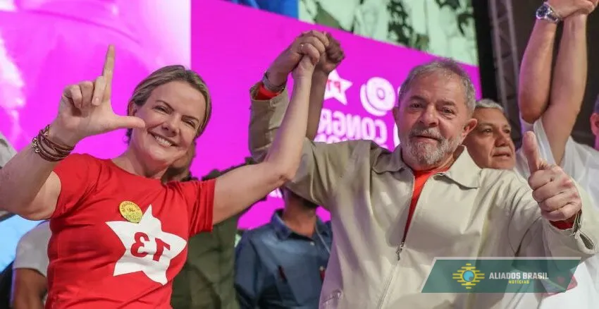 Internautas relembram planos do PT de pedir asilo para Lula