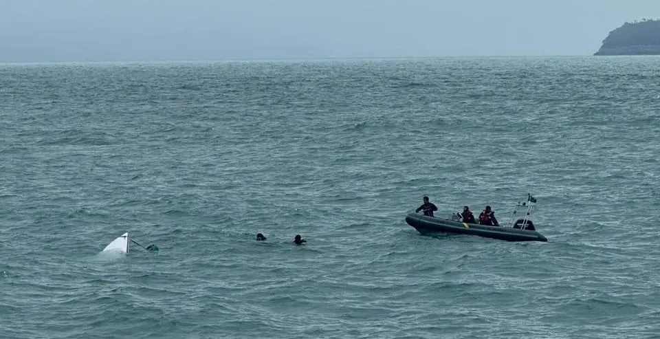 Lancha que sumiu em região proibida é encontrada: dois corpos são achados