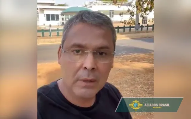 Lindbergh diz que Bolsonaro fugirá para a Embaixada dos EUA