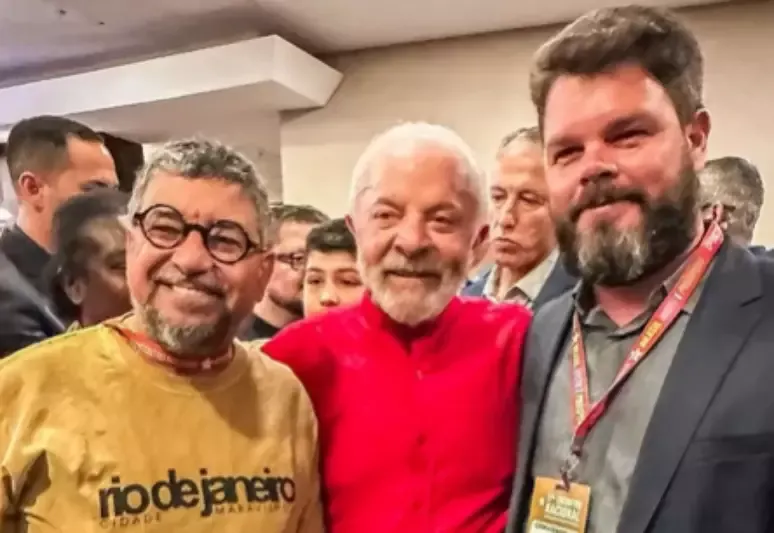 Lula se encontra com neto de Fidel Castro em evento do PT, em Brasília