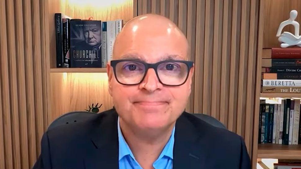 Moraes autoriza desbloqueio das redes sociais de Rodrigo Constantino