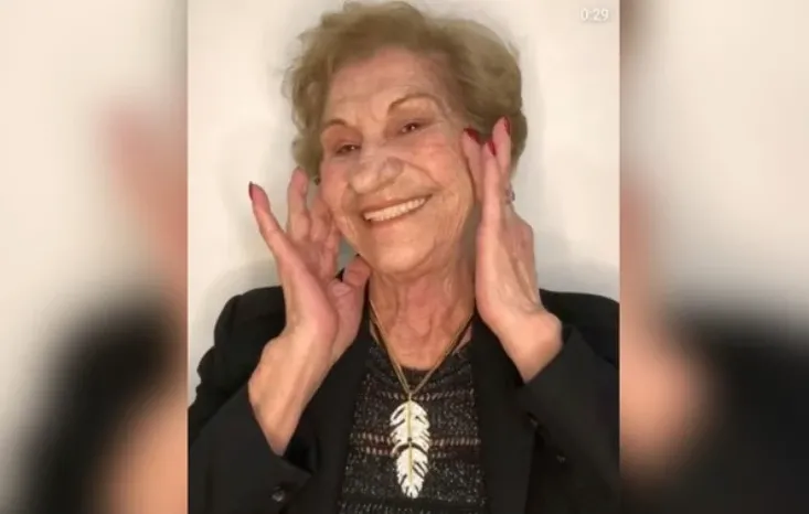 Morre a influenciadora Coracy Arantes, a “Vovó Cora” do TikTok