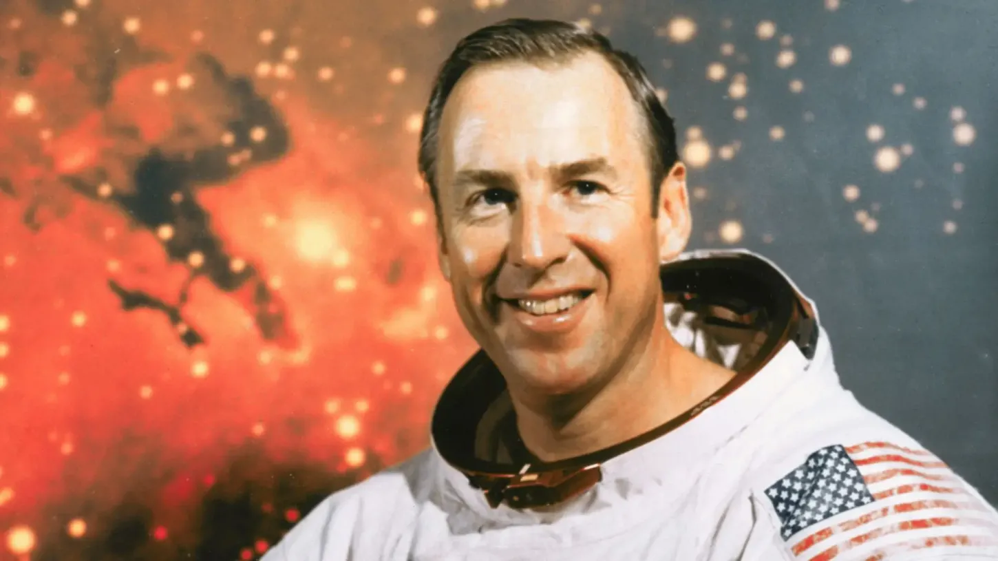 Morre astronauta Jim Lovell, comandante da Apollo 13