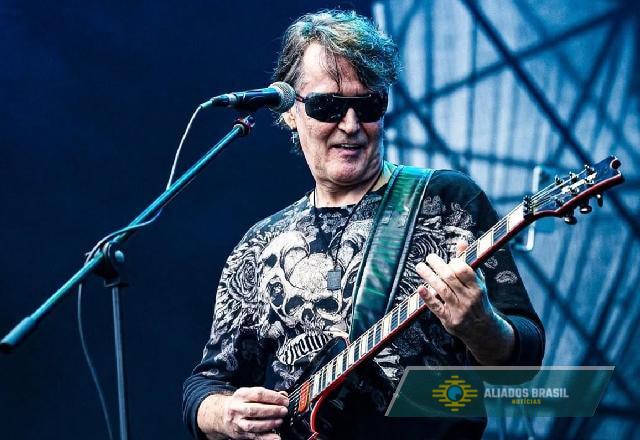 Morre Rogério Meanda, guitarrista da banda Blitz, aos 61 anos
