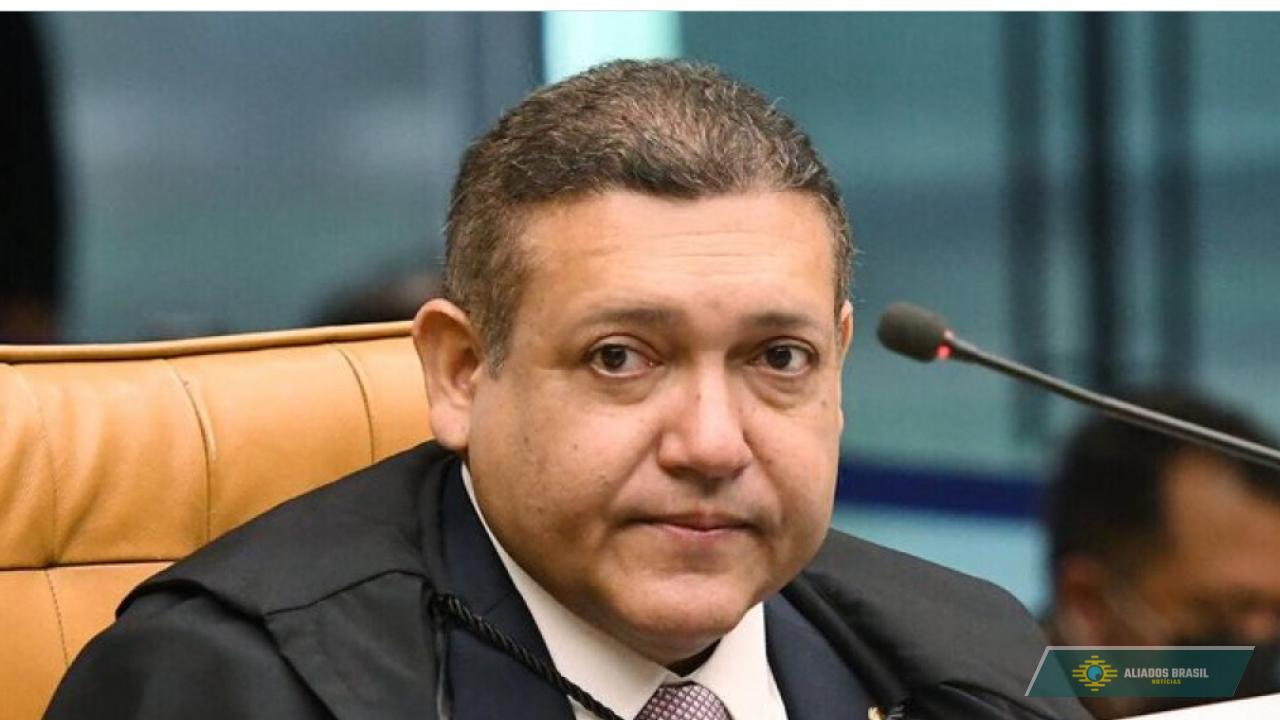 Nunes vota por absolvição, mas maioria do STF condena Carla Zambelli