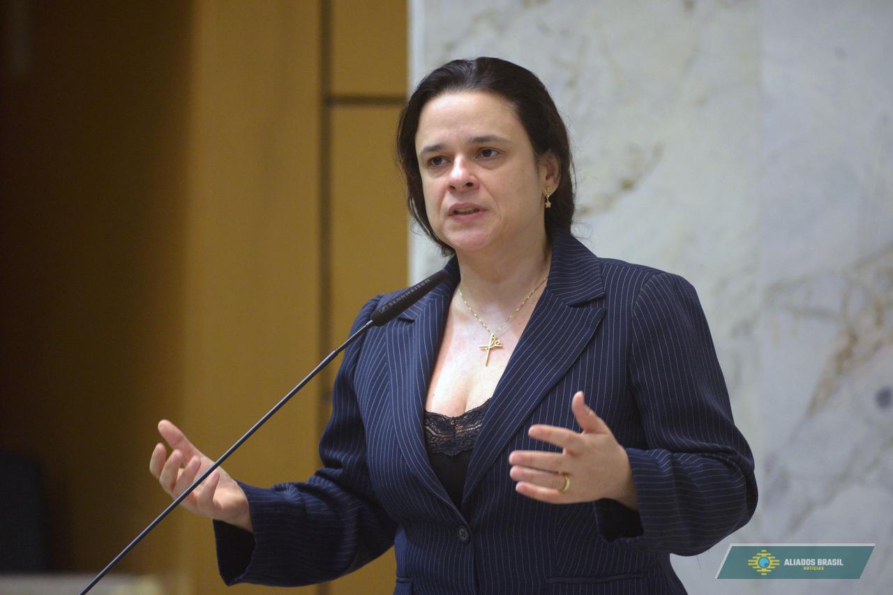 O “mais assustador” na decisão de Dino sobre leis estrangeiras, segundo Janaina Paschoal