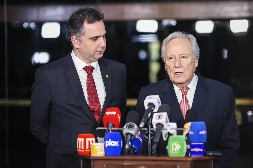 Pacheco e Lewandowski têm vistos americanos revogados