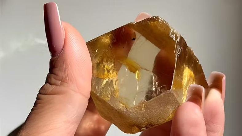 Pedras preciosas nos bolsos e 'vulcões de joias': como é Coromandel, cidade dos maiores diamantes do Brasil