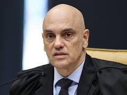 Plano de Moraes é mandar Bolsonaro cumprir pena na Papuda