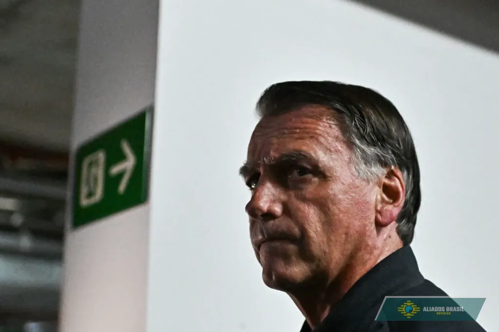 Polícia vai investigar Bolsonaro por suposto crime contra a honra de Lula