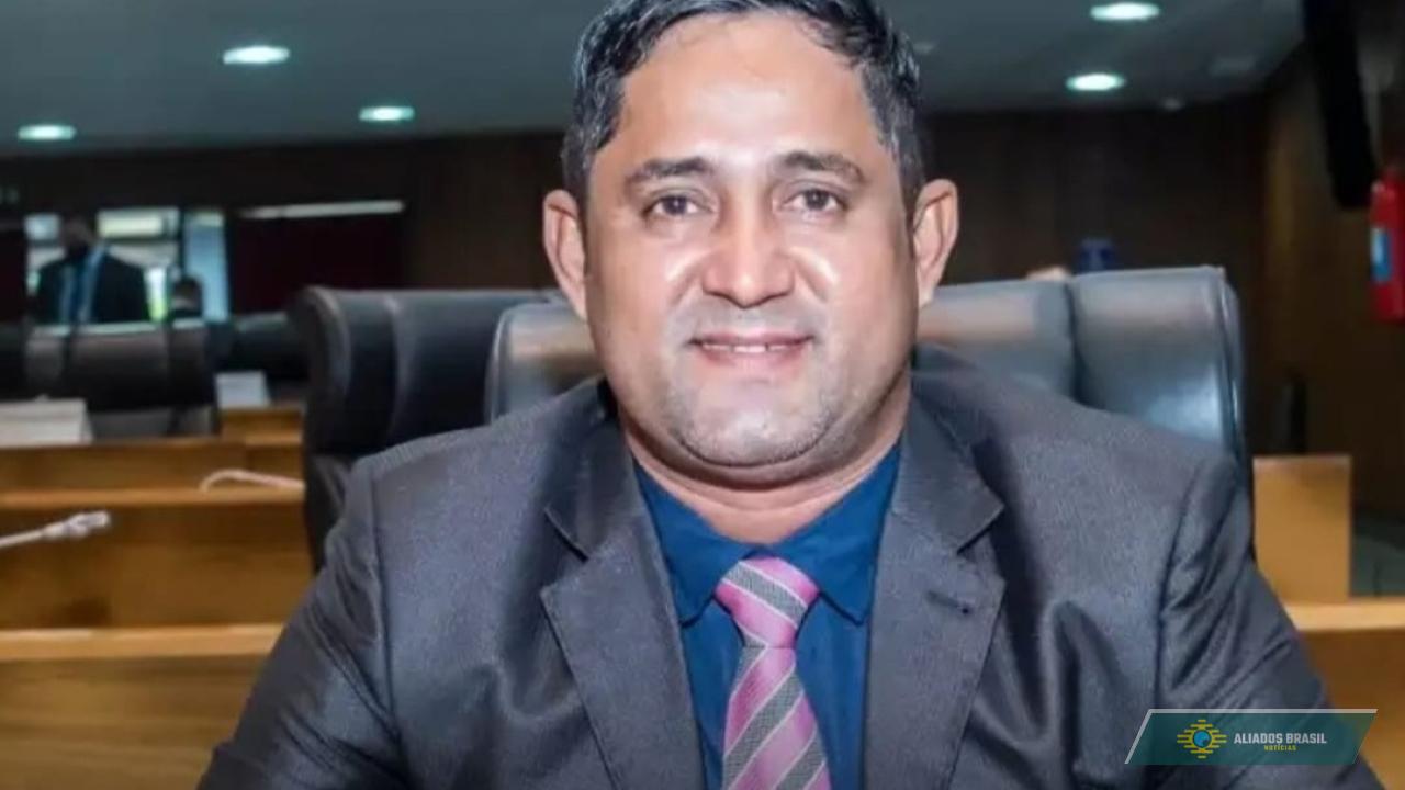 Prefeito no Maranhão atrasa salário de professores e culpa tarifaço de Trump