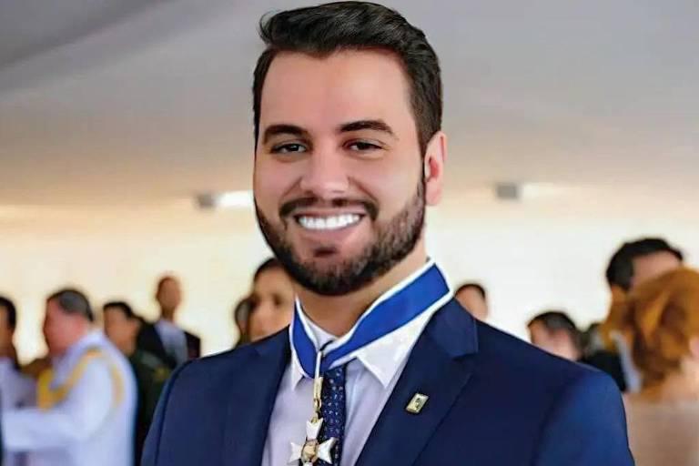 Relato de promotora confirma denúncia de maus-tratos feita por Filipe Martins