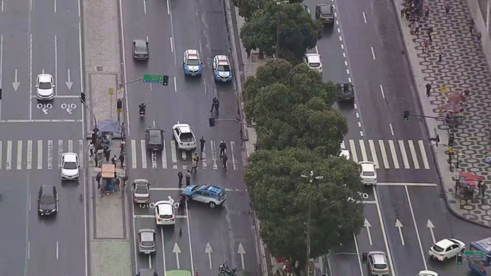 Sete pessoas são atropeladas na Avenida Presidente Vargas