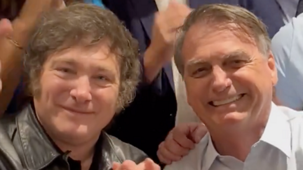 PF diz que Bolsonaro planejou pedir asilo político na Argentina