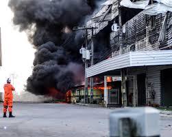 VÍDEO: Incêndio de grandes proporções atinge fábrica de veículos na Zona Leste de Manaus