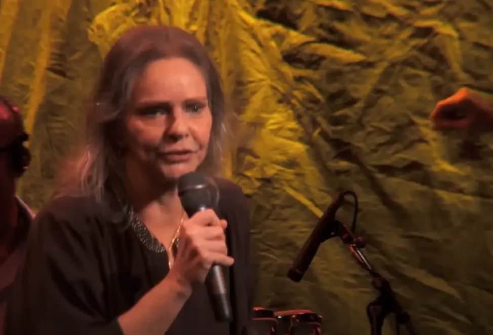 Morre a cantora Angela Ro Ro, ícone da MPB, aos 75 anos