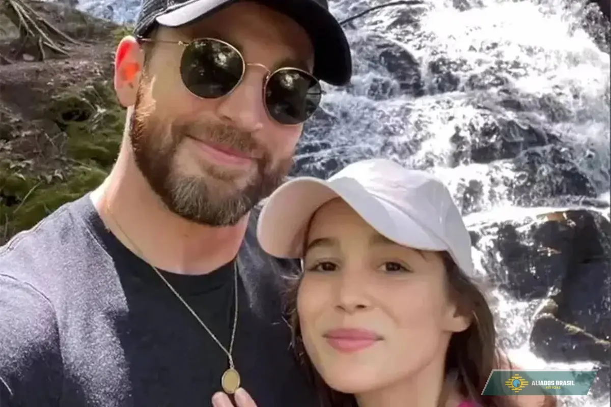 Chris Evans acaba de ter sua primeira filha em segredo com luso-brasileira
