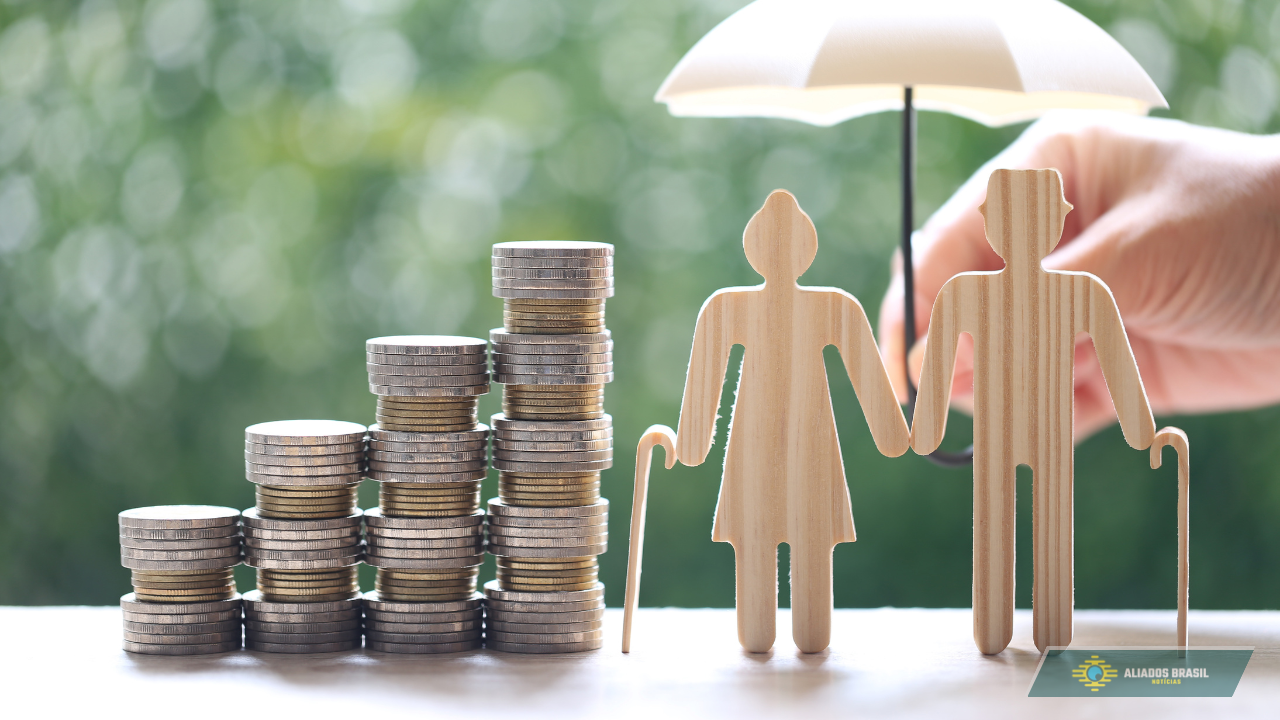 Como se aposentar com R$ 5 mil no INSS contribuindo só depois dos 45 anos?