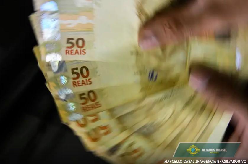 INSS suspende crédito consignado de mais 3 instituições e já atinge 12 bancos; saiba quais