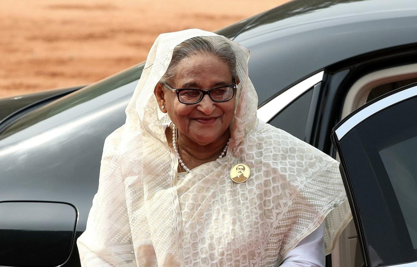 Bangladesh: Ex-premiê Sheikh Hasina é condenada à morte