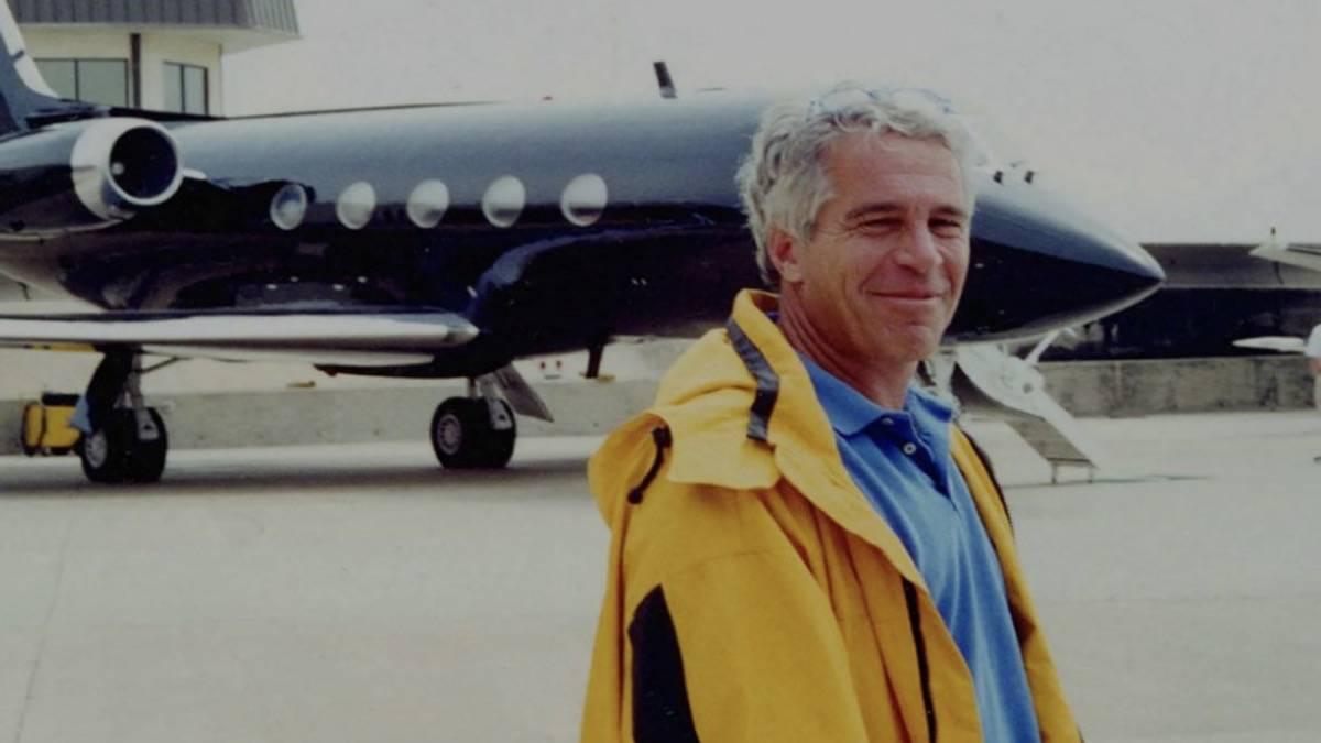 Câmara dos EUA aprova divulgação completa dos arquivos do caso Epstein