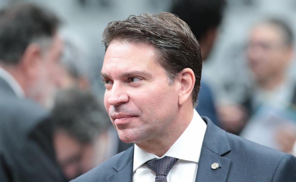 Câmara nega autorização e afirma não ter sido informada sobre saída de Ramagem do Brasil