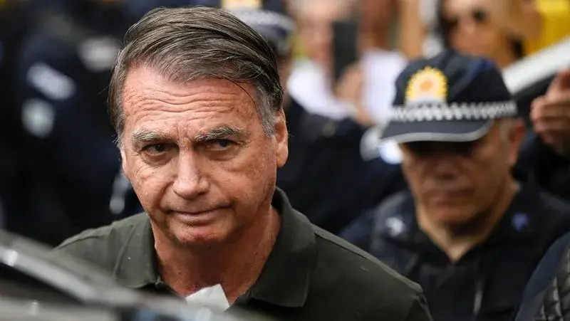 Entenda como idade e saúde de Bolsonaro podem afetar o cumprimento da pena