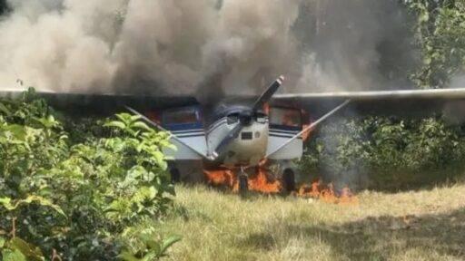 FAB intercepta aeronave vinda da Venezuela e destrói avião após pouso em área Yanomami
