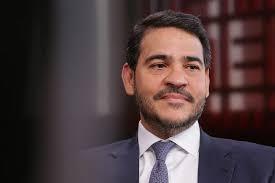 Governo ganha fôlego e CPMI adia decisão sobre convocação de Messias