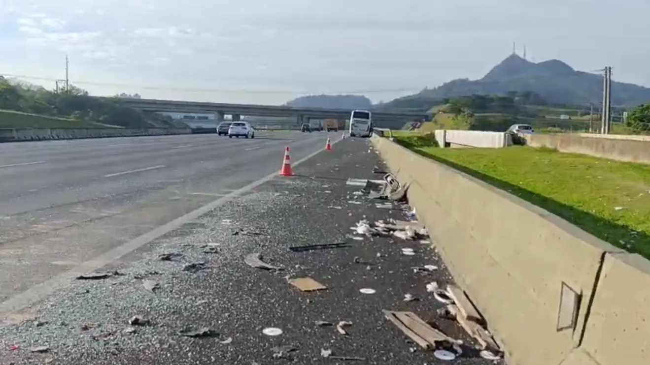 Grave acidente de ônibus na Bandeirantes: o que sabemos sobre o ocorrido