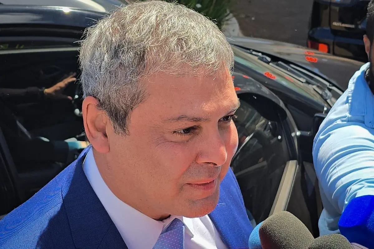 Líder do PT não descarta judicializar licenciamento ambiental