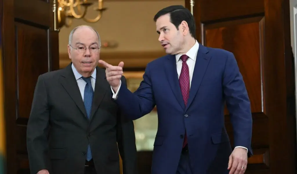 Marco Rubio usa rede social para comentar encontro com Vieira