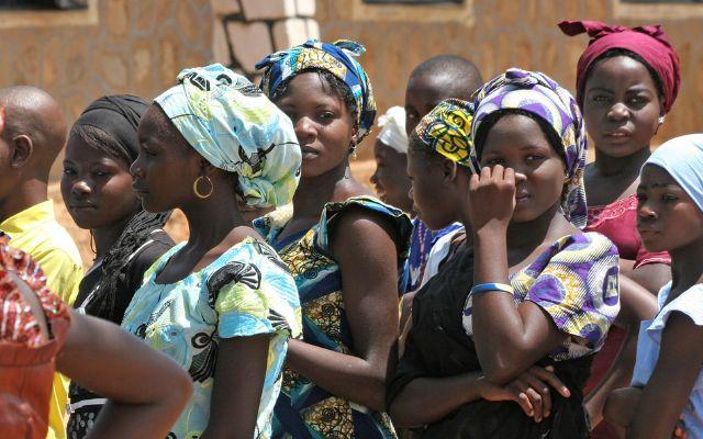 Nigéria: Criminosos invadem escola e sequestram 25 meninas