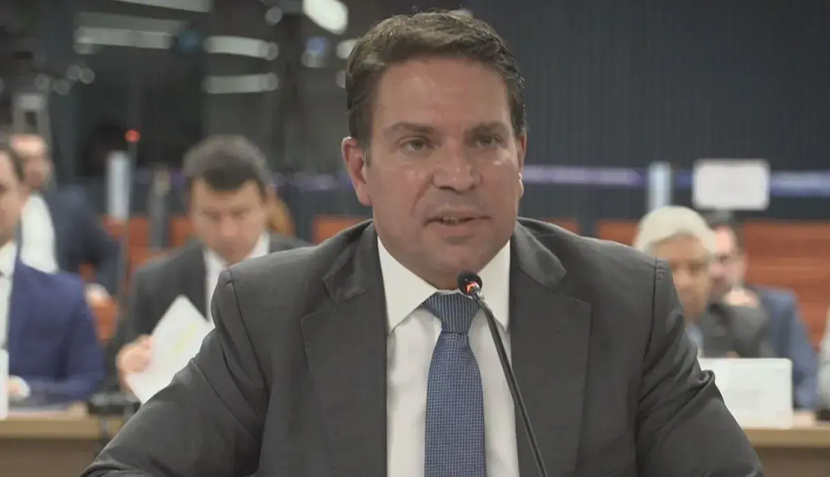 PF apura se Ramagem saiu do Brasil de forma clandestina