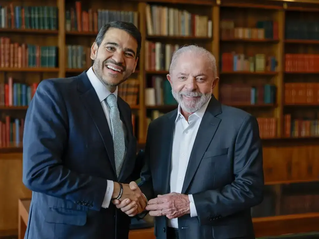 Tese de Jorge Messias cita Lula 54 vezes e exalta governo petista