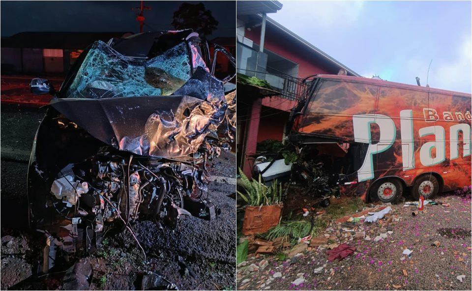 Uma pessoa morre e sete ficam feridas após carro bater de frente com ônibus de banda de SC que voltava de show no PR