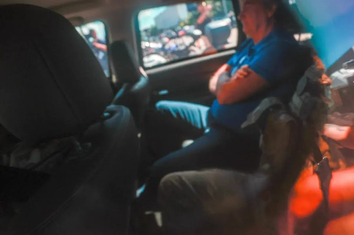 Bolsonaro deixa prisão pela 1ª vez para fazer cirurgia em Brasília