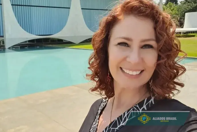 Câmara dos Deputados rejeita cassação do mandato de Carla Zambelli por condenação pelo STF