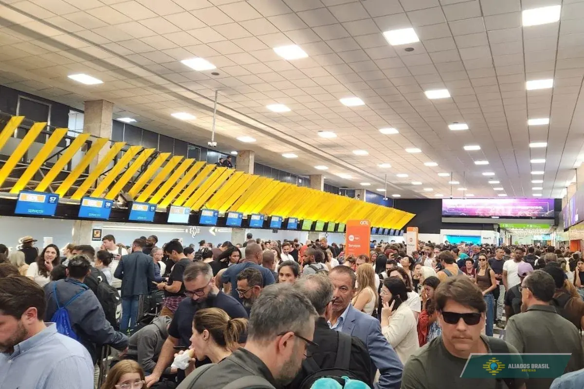Caos em Congonhas: vendaval cancela mais de 100 voos em aeroporto