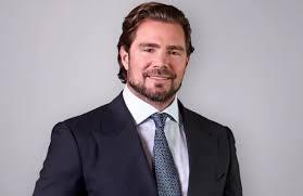 Daniel Vorcaro chega a Brasília para depoimento