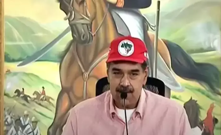 De boné do MST, Maduro fala em portunhol e convoca brasileiros às ruas para apoiar a Venezuela