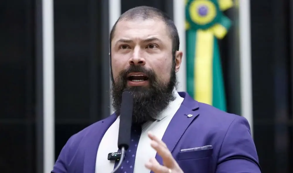Deputado desiste de inspeção em cela de Bolsonaro na PF; entenda!