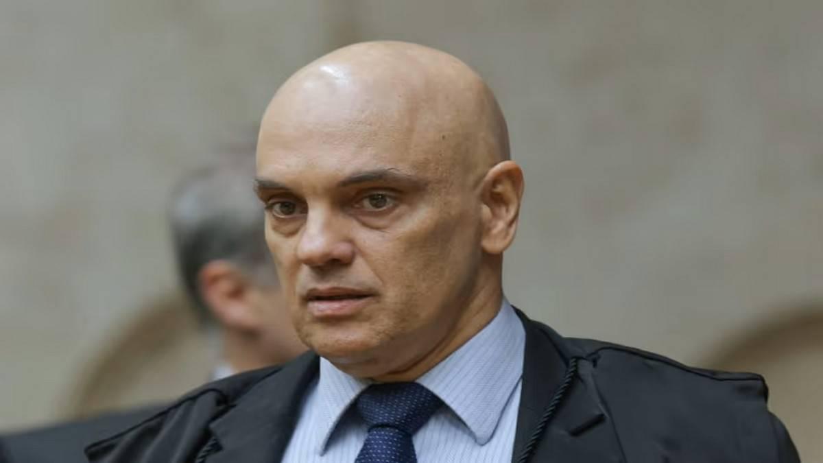 Dono do Banco Master recebeu Alexandre de Moraes em mansão no Lago Sul