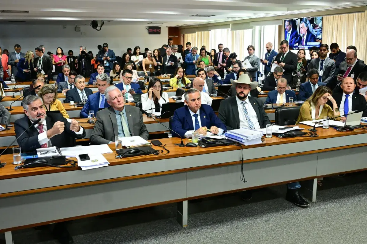 Entenda por que filho de Lula pode ser convocado para CPMI do INSS